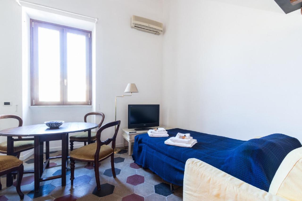 Sunny Apartment Navona Square Roma Exterior foto